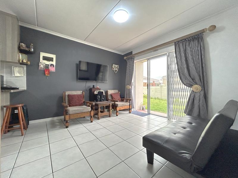 2 Bedroom Property for Sale in Muizenberg Western Cape